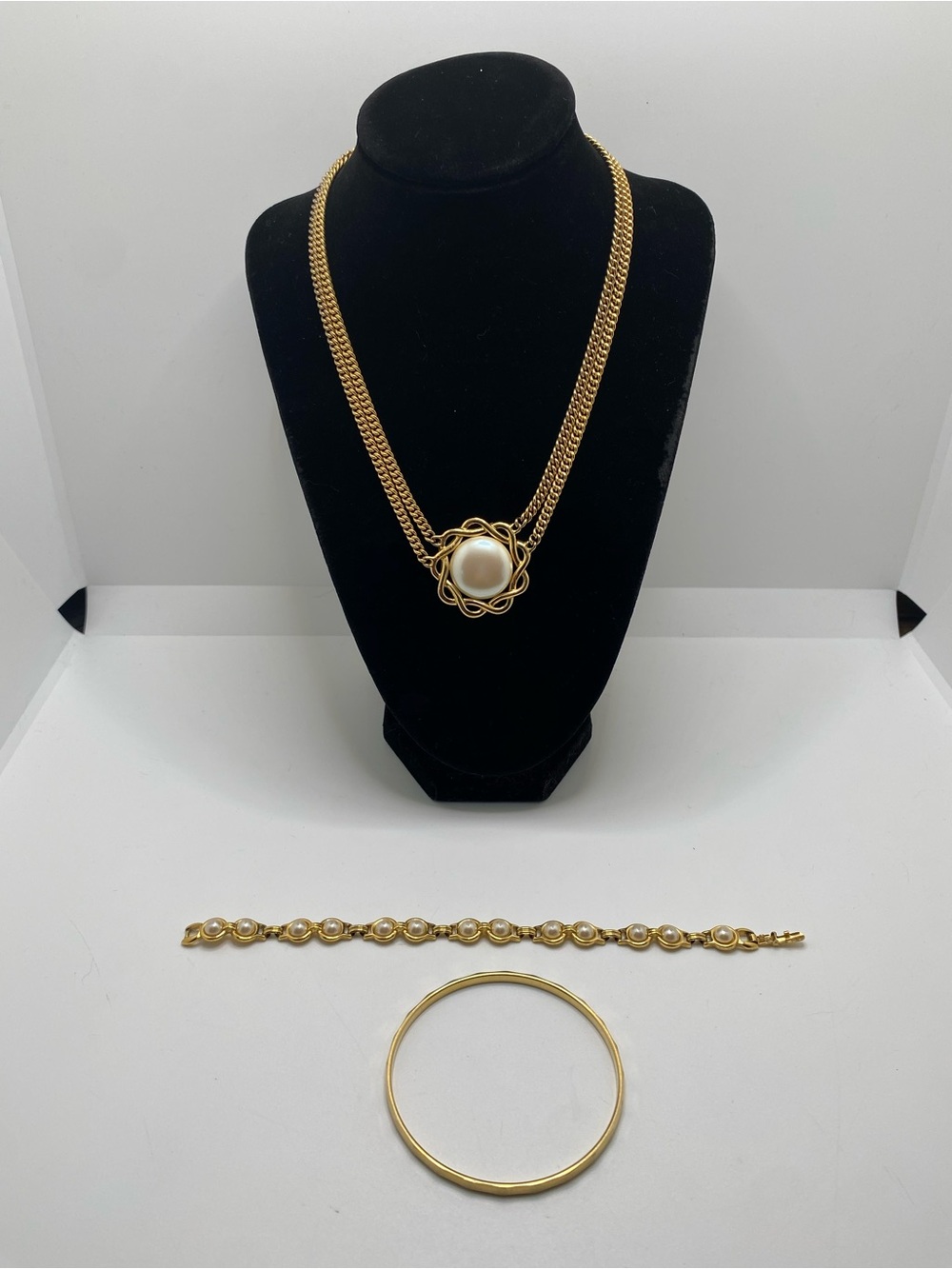 Lot Of 3 Monet Pieces Of Jewelry Pearl Necklace, Bracelet And Gold Tone Bangle
